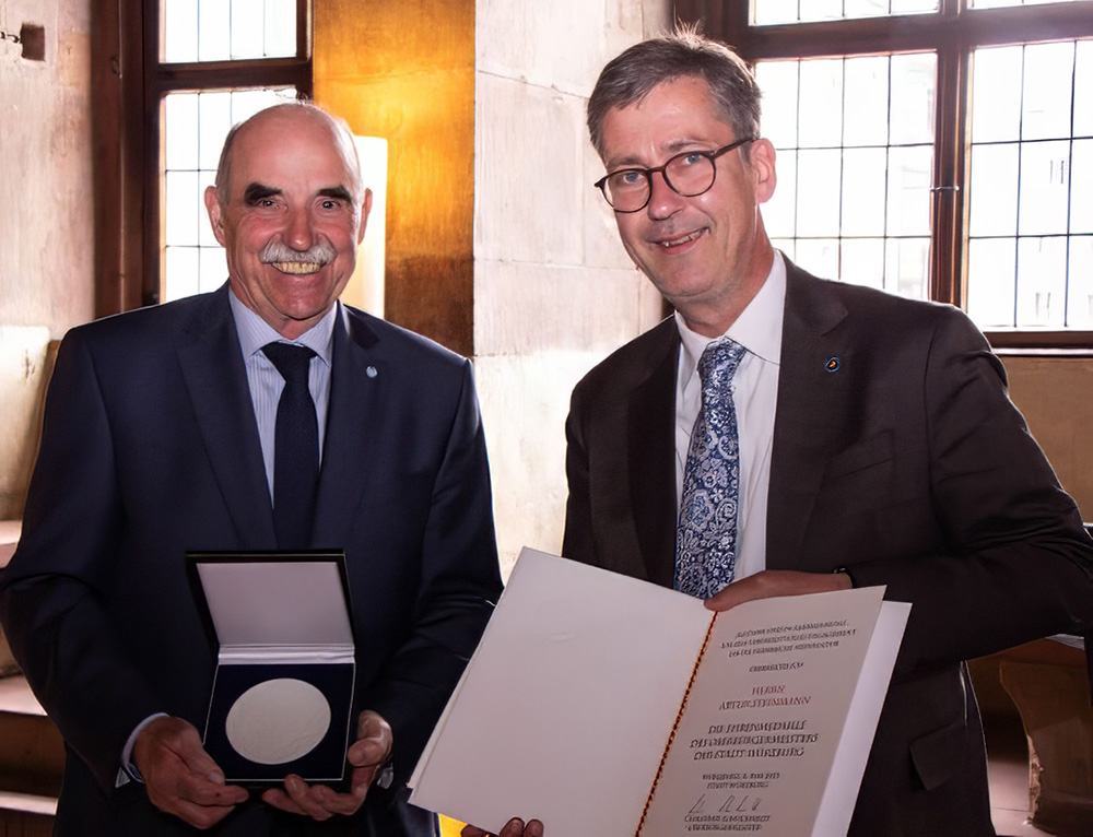 Ehrenmedaille%20Artur%20Steinmann